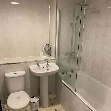 2 Bedroom